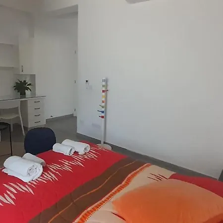 Helen's Room!! Гостевой дом *